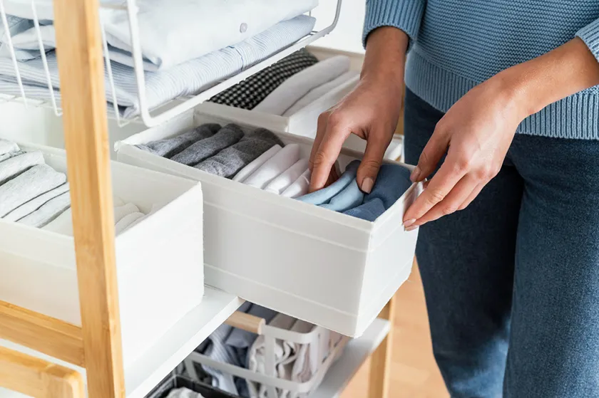 100均を使った収納グッズで自宅をスッキリ整理する5つのアイデア