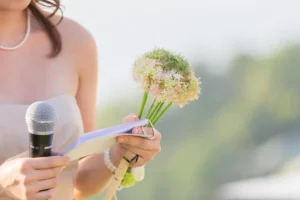 結婚式でのスピーチ準備のコツ：感動的なストーリー構成と整理術
