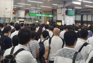 台風接近時の渋滞・運休の混乱回避！安全に過ごすチェックリスト
