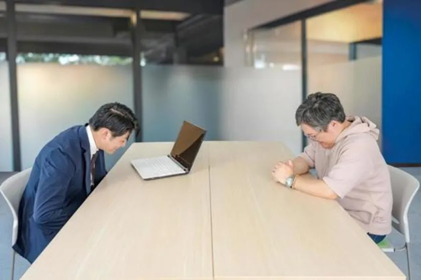 調子に乗って言っちゃった失言...気まずさをリセットする方法