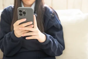 子供が勝手にスマホのGPSをオフ：居場所を追跡or特定する方法