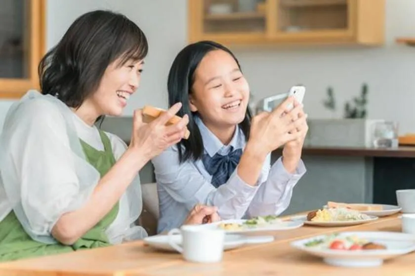 子供と一緒に「毎日5分」言語学習：Duolingo＋家族クイズゲーム