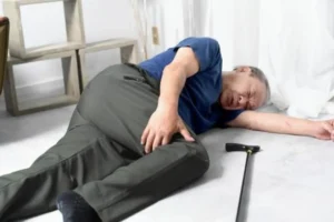 転倒予防の自宅改造「手すり代わり突っ張り棒＋滑り止めマット」