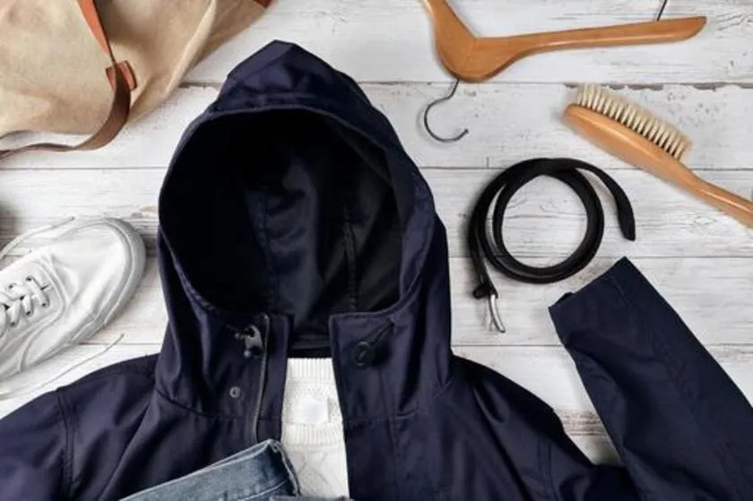 ファブリーズでパリパリになったナイロン生地を柔らかく直す方法